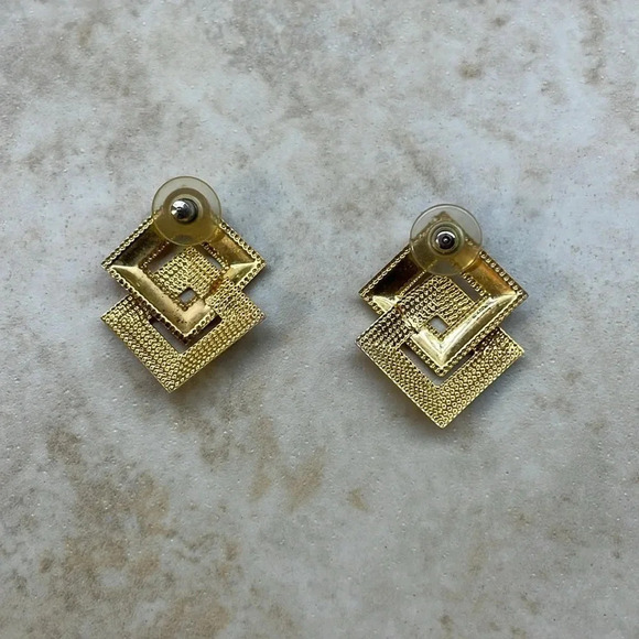 Women’s Vintage Gold and Brown Tone Earrings - Picture 6 of 6